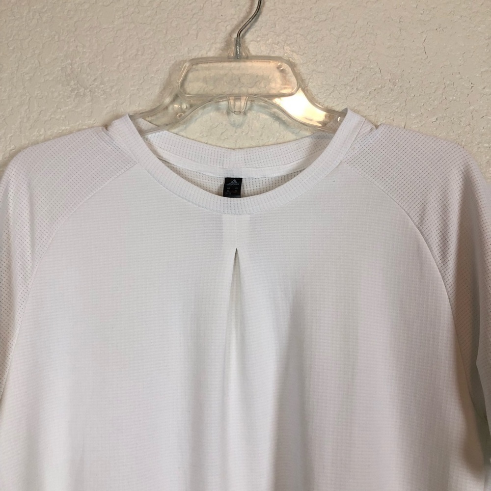 Adidas XL Women’s White Athletic Short Sleeve Tee - Picture 2 of 7